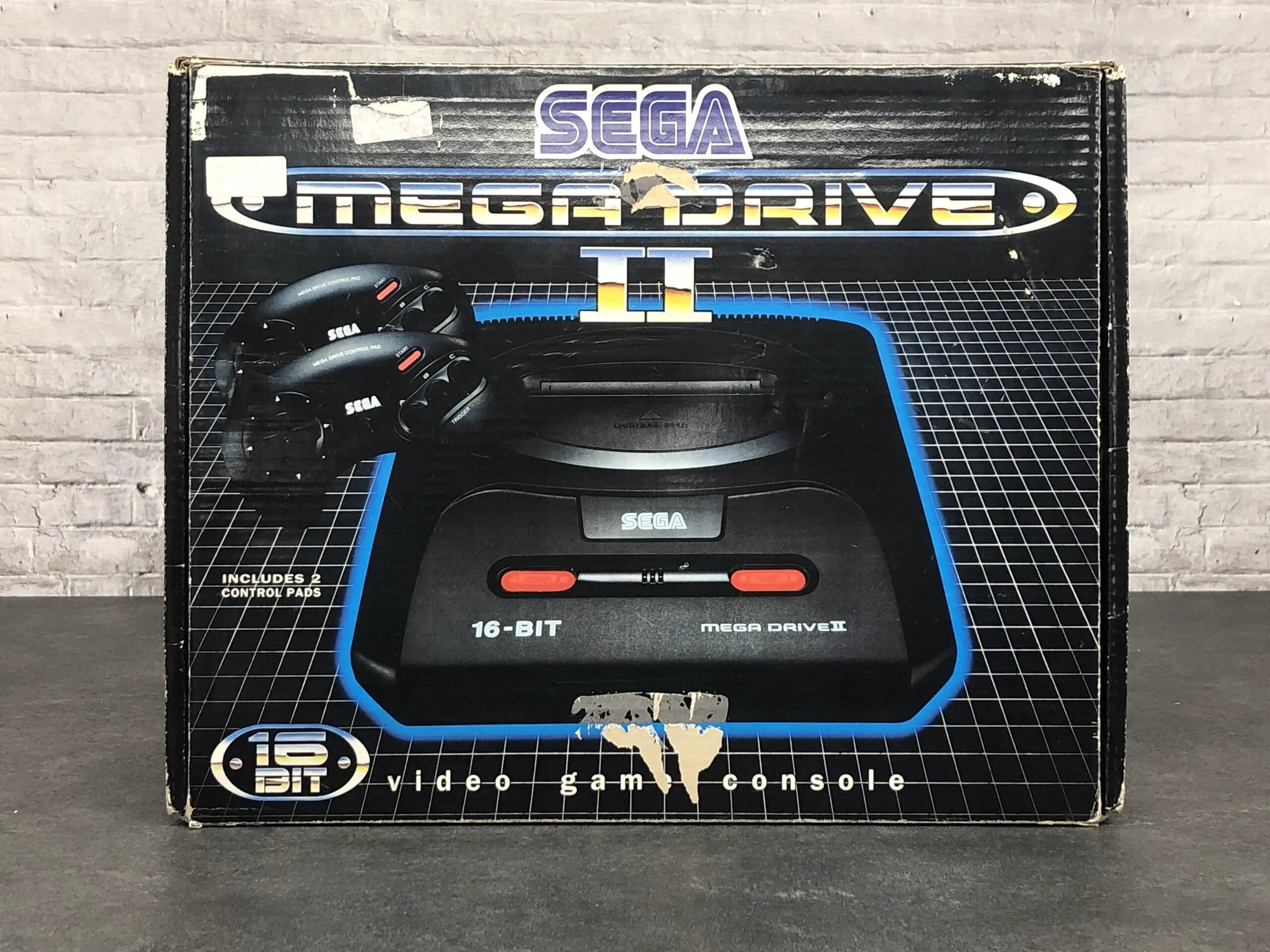 Sega Mega Drive II Starter Pack Console [Complete] - Sega Mega Drive Hardware
