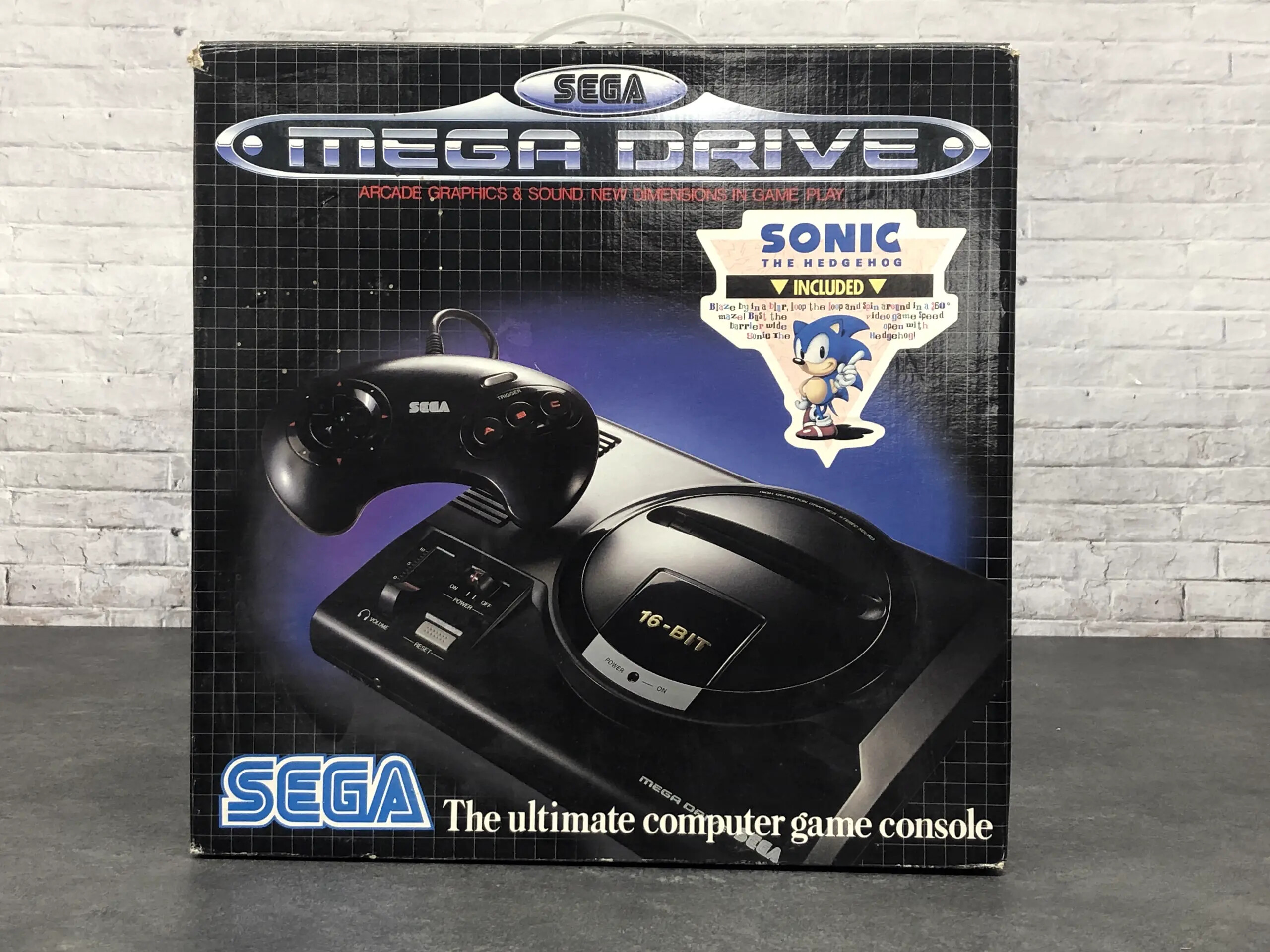 Sega Mega Drive I Starter Pack Console (No Sonic Game inside) [Complete] - Sega Mega Drive Hardware